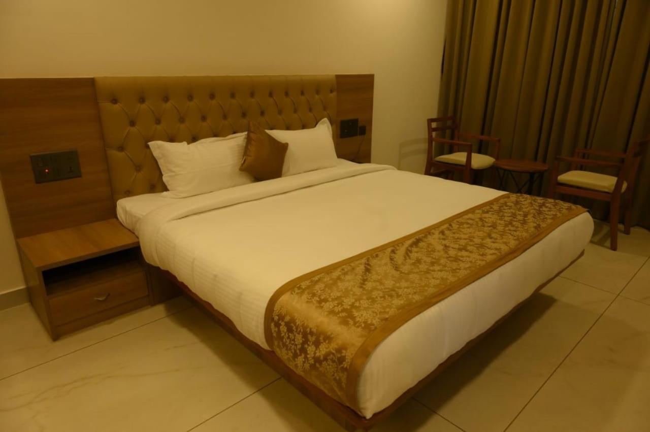 Shrreyas Inn Boarding & Lodging Kundapur Kültér fotó